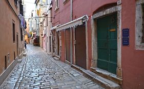 Leko Old Town Apartment